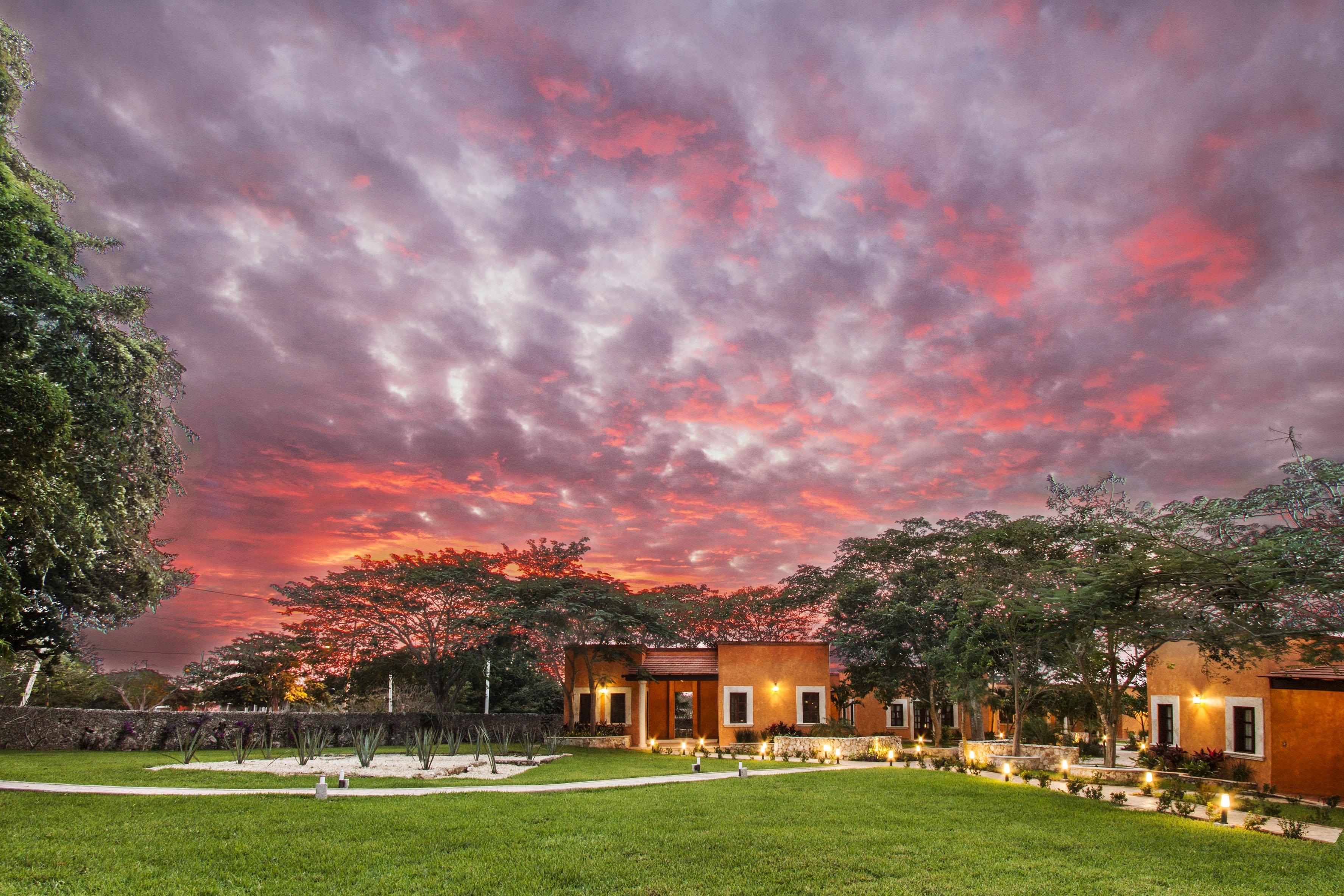 Hacienda Santa Cruz Merida Hotel Exterior photo