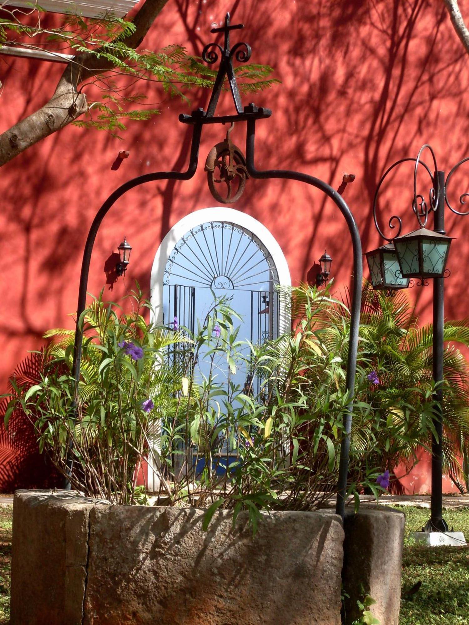 Hacienda Santa Cruz Merida Hotel Exterior photo