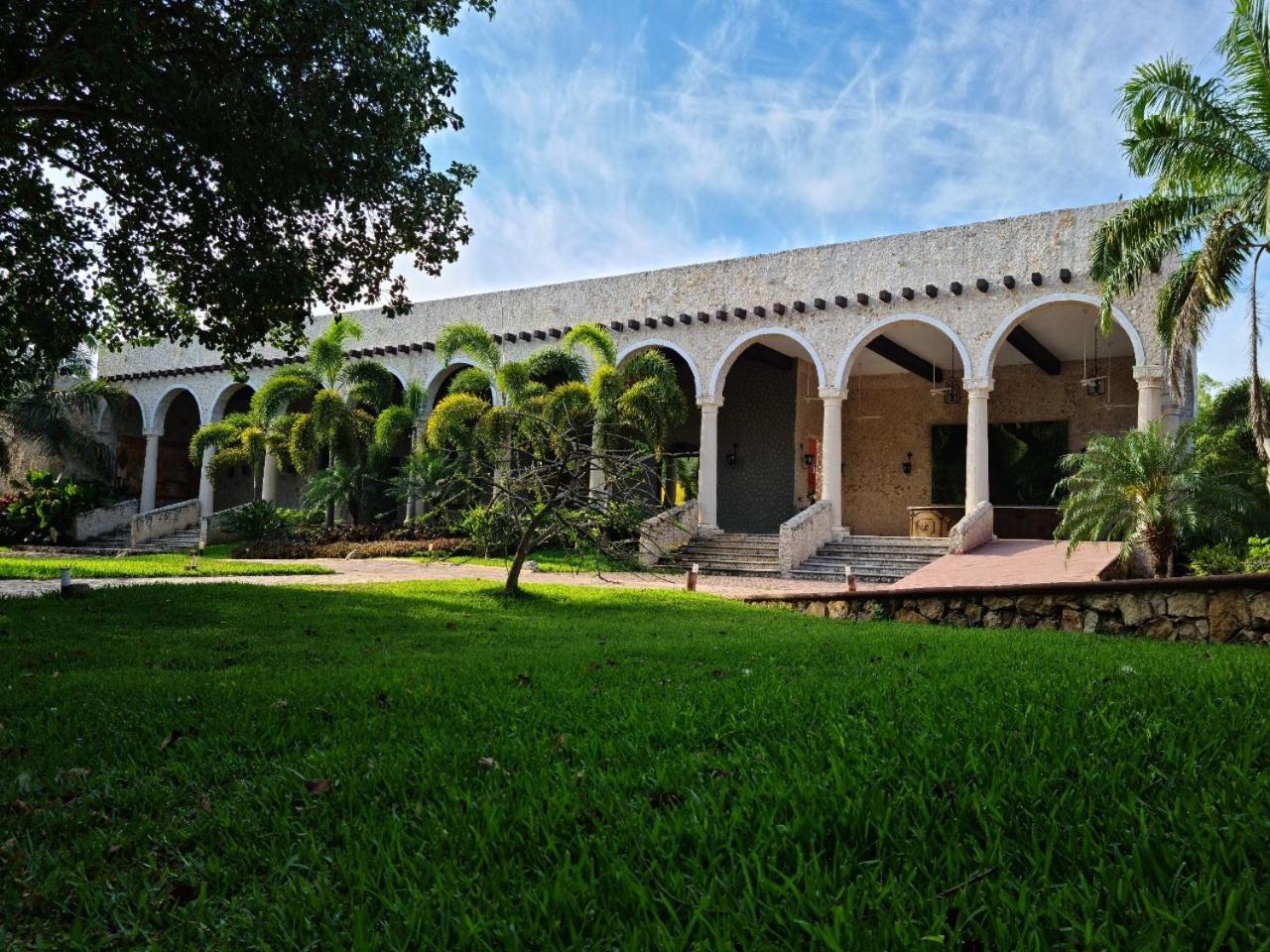 Hacienda Santa Cruz Merida Hotel Exterior photo