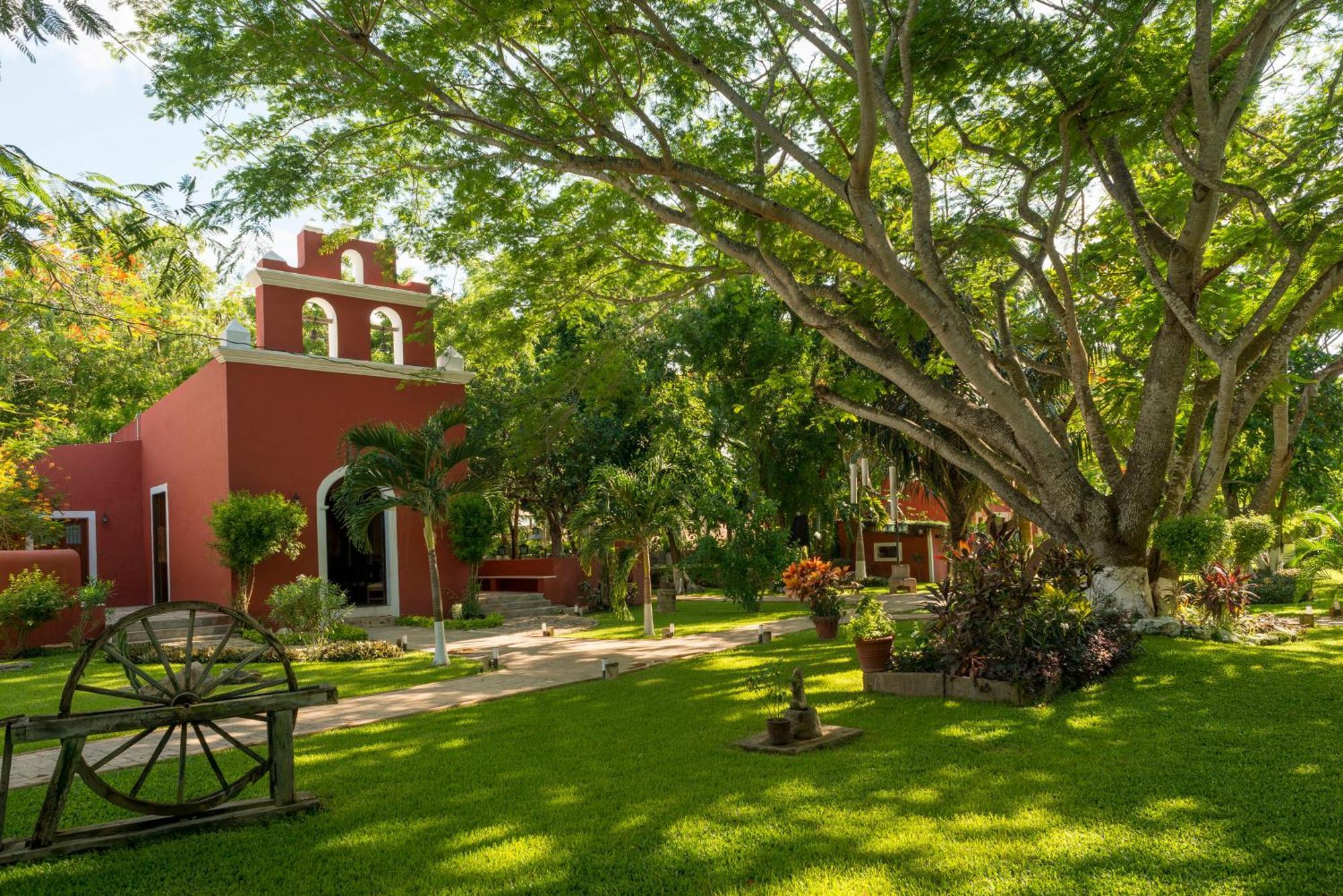 Hacienda Santa Cruz Merida Hotel Exterior photo