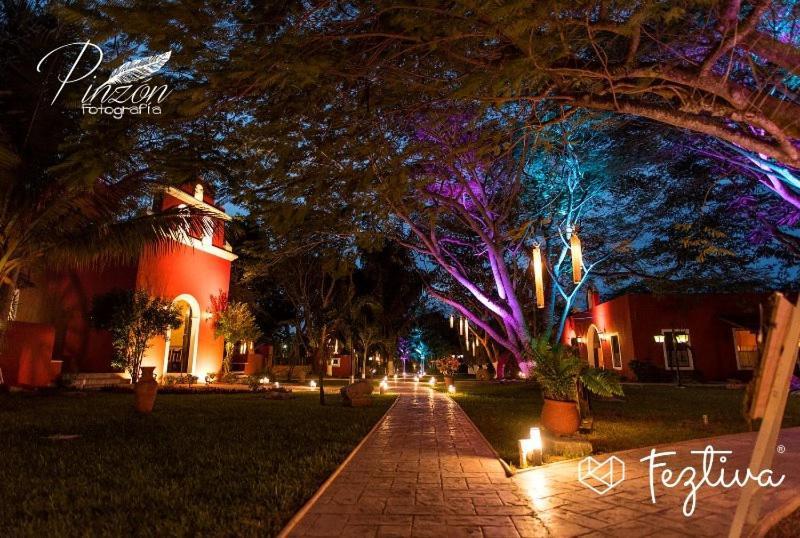 Hacienda Santa Cruz Merida Hotel Exterior photo