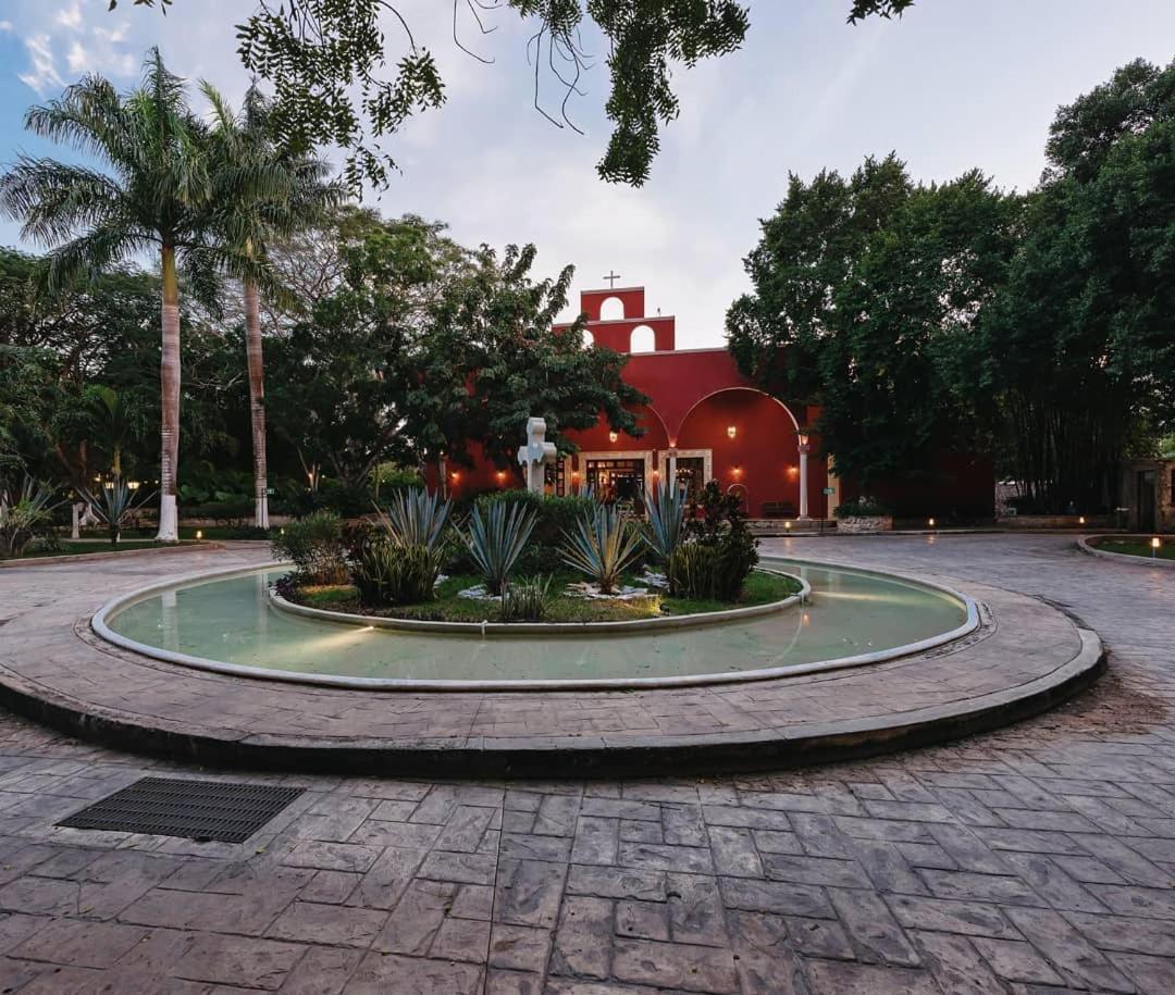 Hacienda Santa Cruz Merida Hotel Exterior photo